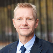 Prof. Dr.-Ing.  Bernd  Hellingrath