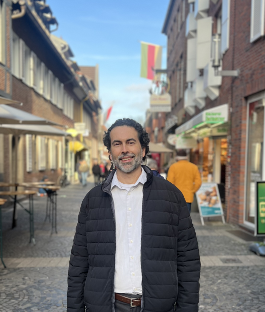 Prof. Dr. Daniel Villela. Scientific Computing Programme (PROCC) -  Oswaldo Cruz Foundation (Fiocruz)