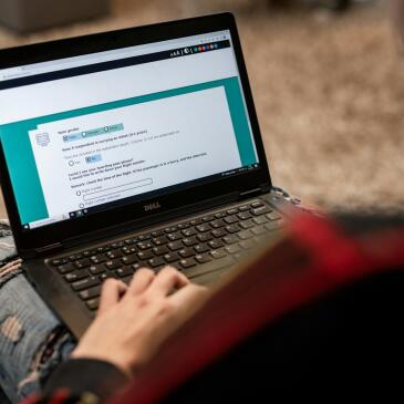 Erhebung via Online-Fragebogen