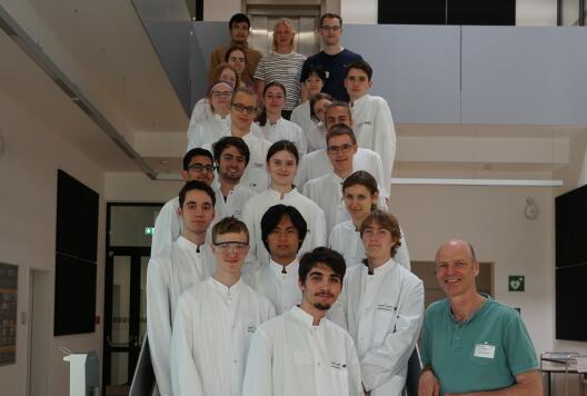 Beim gemeinsamen Gruppenfoto kamen alle Teilnehmer*innen des Workshoptages zusammen.