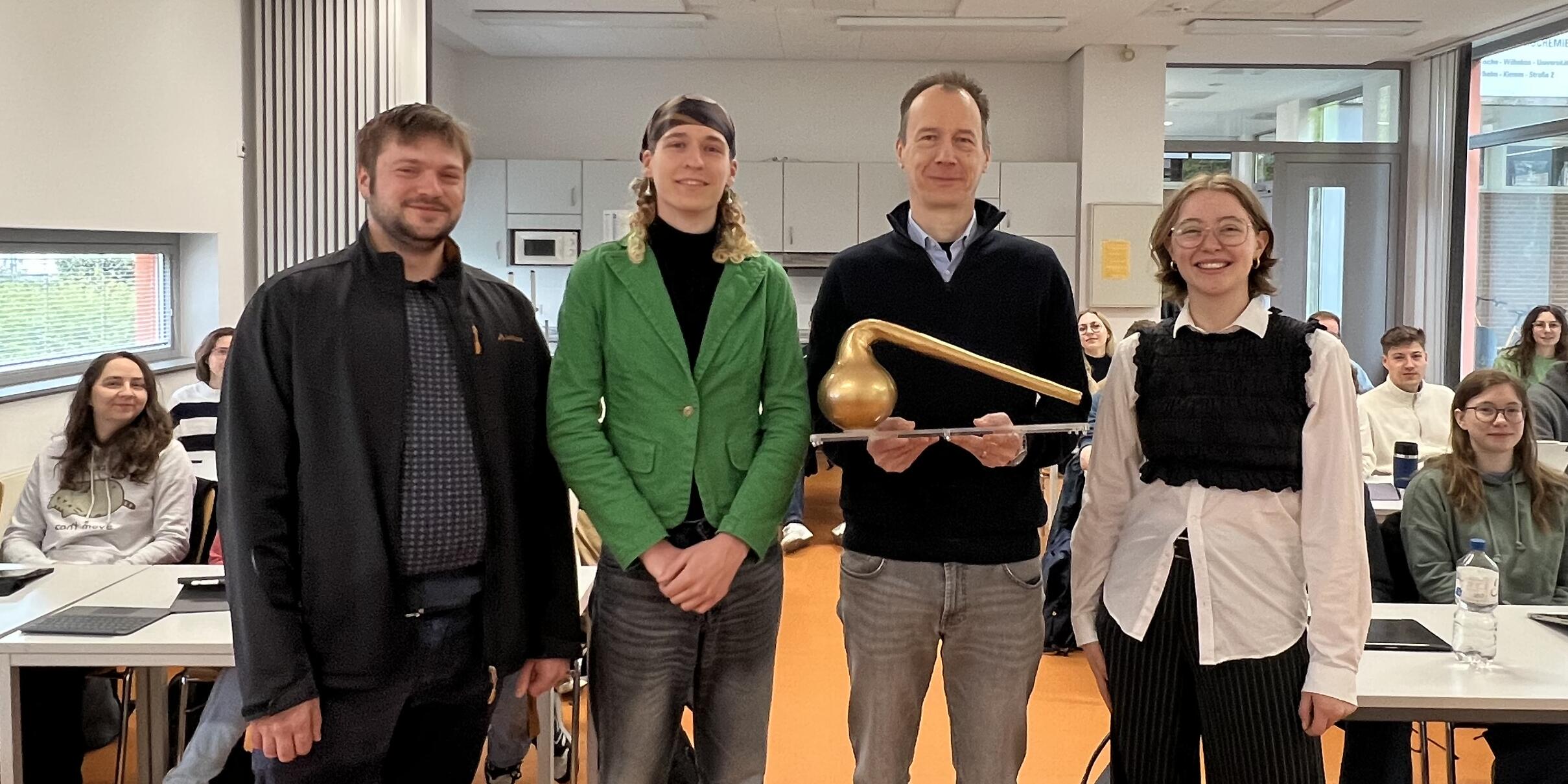 Preisübergabe an Prof. Mootz