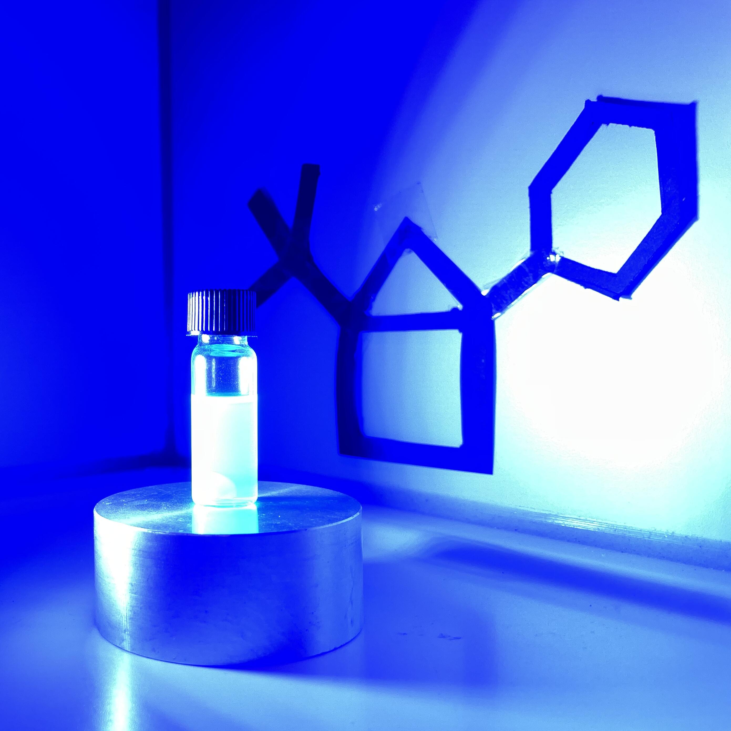 Präparatglas mit hochwertige kleine Ringmoleküle namens Hausane