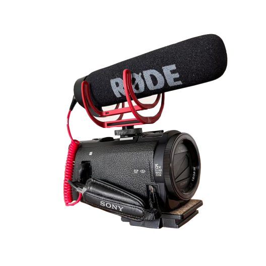 Bild einer Kamera mit RØDE ViedoMIC Go