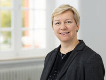 Prof. Dr.  Regina  Elsner