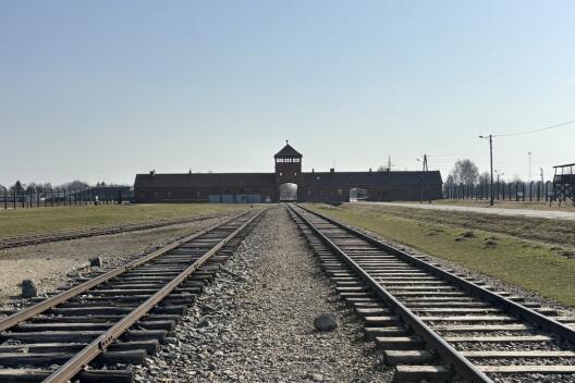 Zuggleise in Auschwitz-Birkenau. 