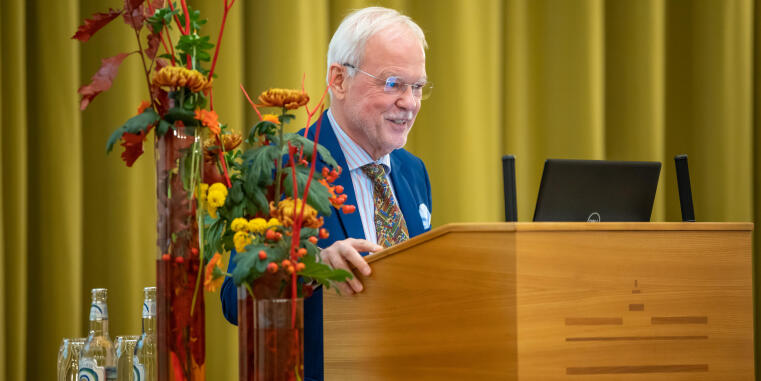 Prof. Dr. Dr. h.c. Stefan H.E. Kaufmann bei seinem Festvortrag 