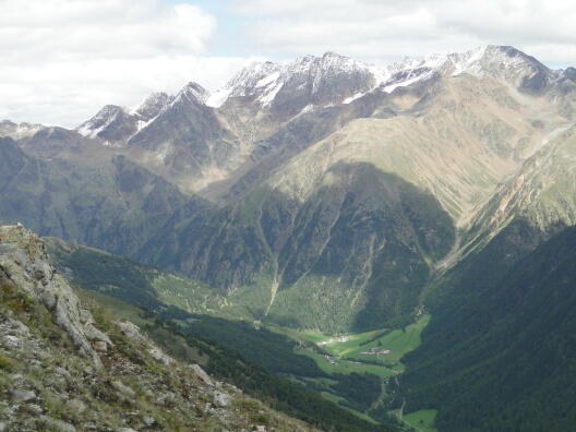 Bild einer Hochgebirgsregion in den Alpen
