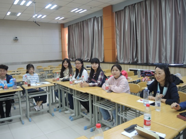 Foto von Deutschstudierenden der Universität Lanzhou