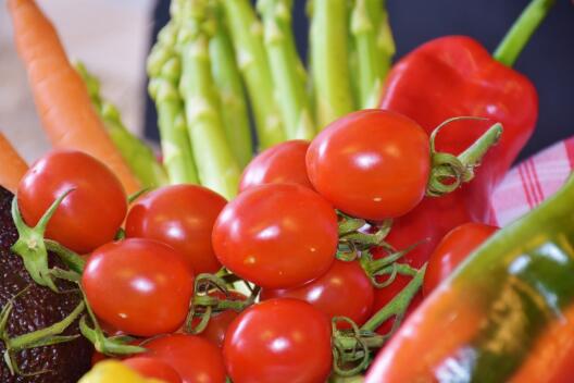 Gemüse - Tomaten, Paprika, grüner Spargel