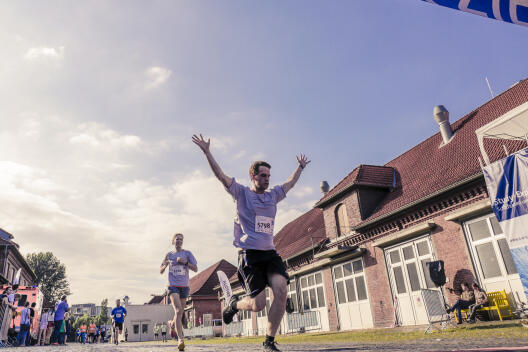 Erfolgreich - 4.750 Läuferinnen und Läufer kamen zum Leonardo-Campus-Run