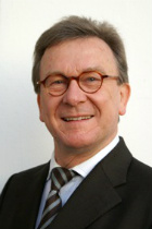 Dr. Berthold Tillmann
