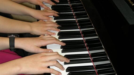 Crystalle-piano-286036 1920 _c _pixabay