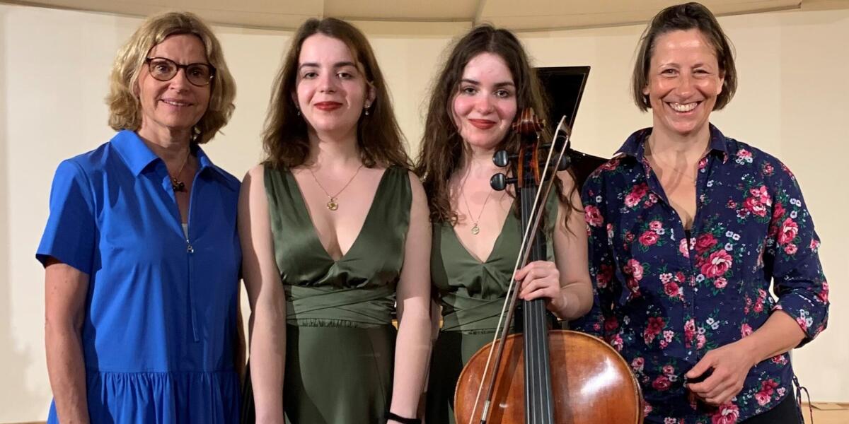 Operatsiyadan keyingi transseksuallarning fotosuratlari