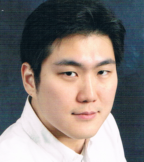 Kyung Won Lee