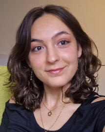 Ela Özdemir