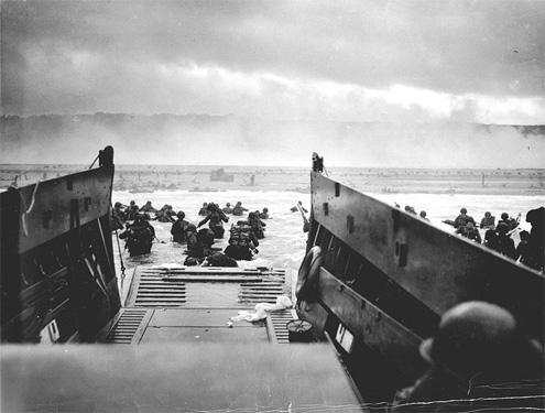 D-Day Truppen der US-Army landen am Omaha Beach