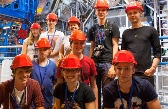 Teilnehmende beim CERN-Workshop des Netzwerk Teilchenwelt