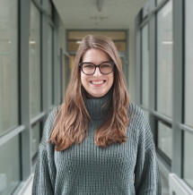 Dr. Rafaella Bartz Pena