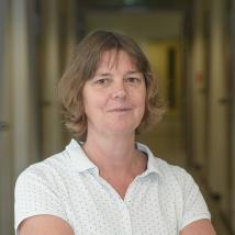 PD Dr.  Cornelia Cramer- Kellers