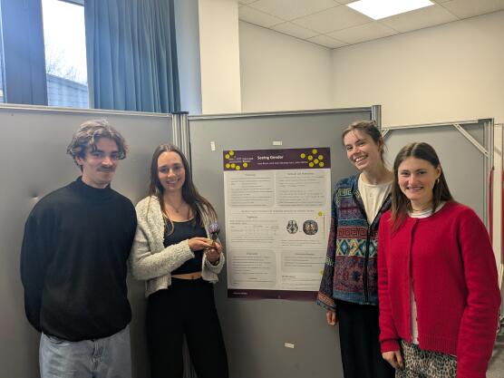 The students from the interdisciplinary master’s in cognitive neuroscience presented their results from the fMRI seminar in a poster session