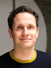 Prof. Dr. Julian Roelle