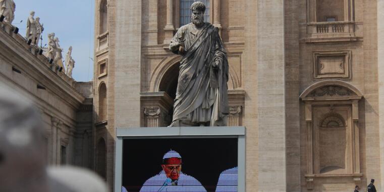 Ansprache von Papst Franziskus auf dem Petersplatz