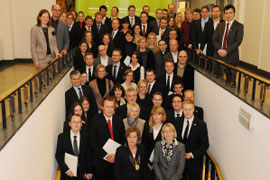News-summa-cum-laude-fuer-clusterwissenschaftler