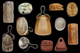 Auswahl von Siegelfunden aus den Grabungen 2013