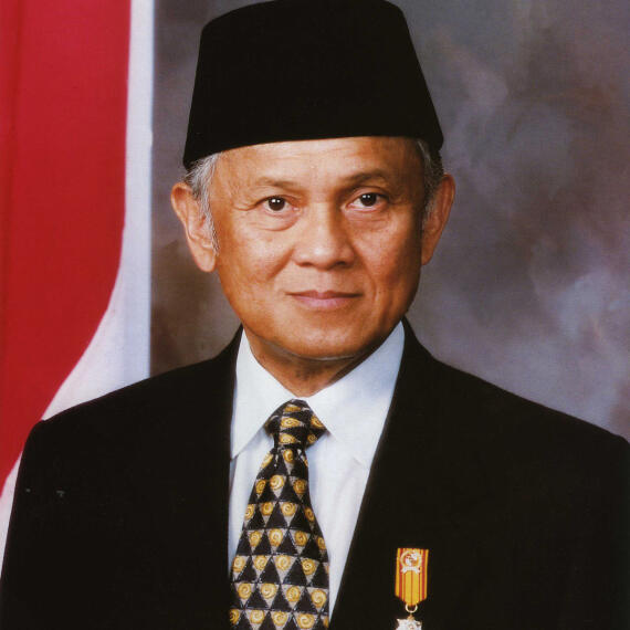 Prof. Dr. Bacharuddin Jusuf Habibie