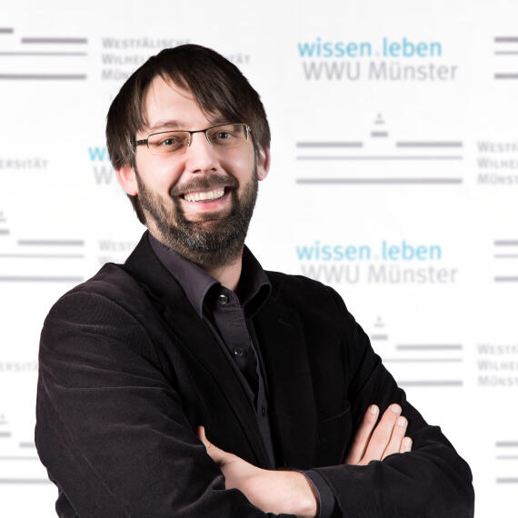 Prof. Dr. Bernd Schlipphak