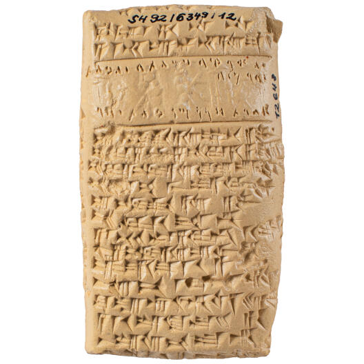 Kopie einer Keilschrifturkunde mit aramäischer Beischrift
