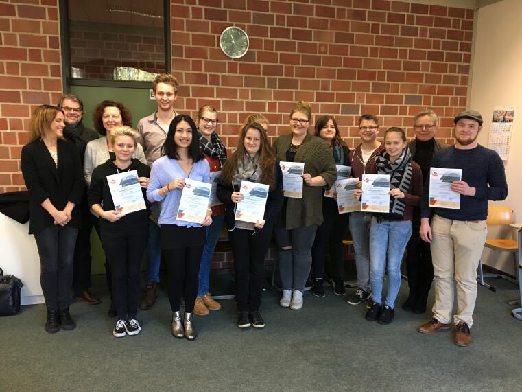 DGSS-Zertifikatsübergabe im Ludwig-Erhard-Berufskolleg im Januar 2016