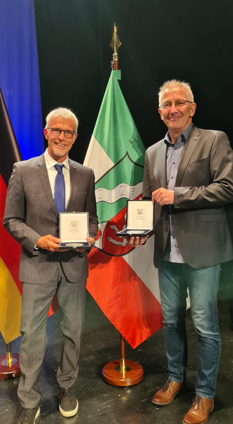 Sportplakette an Dr. Lothar Thorwesten und Jörg Verhoeven verliehen