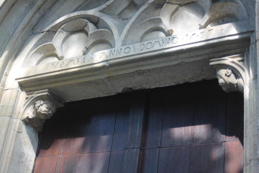 St. Ludgeri Münster, Südportal: V.[erbum] D.[omini] M.[anet] I.[n] E.[ternum] Anno Domini 1537