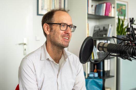 Prof. Dr. Christian Seis