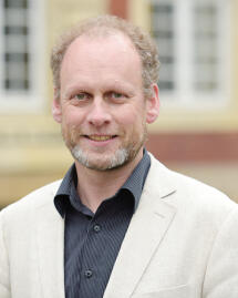 Prof. Dr. Elmar Souvignier