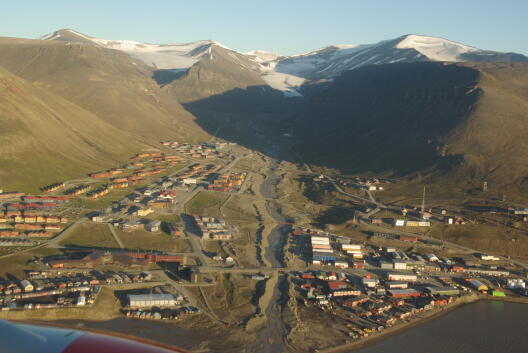 Abb. 1: Der letztjährige Landeanflug auf Longyearbyen