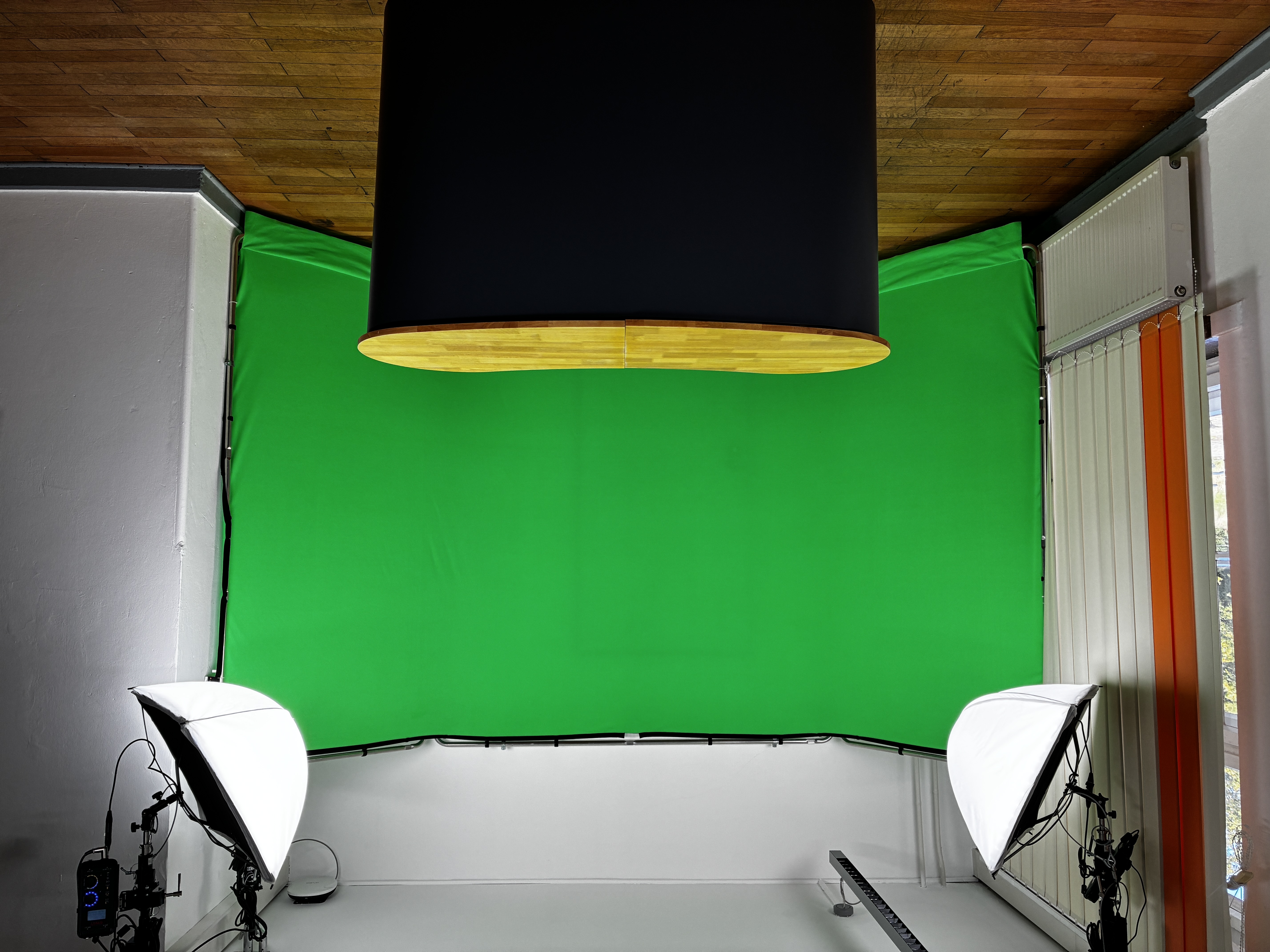 One Button Recording Studio (OBRS)