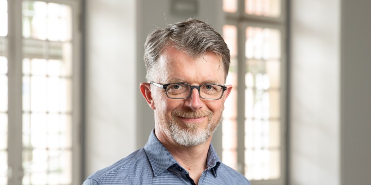 The quick, brown fox jumps over a lazy dog.<address>&copy; WWU</address>