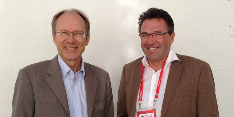 Prorektor Prof. Dr. Stephan Ludwig (r.) traf während des "Universia Meetings" Dr. Christian Müller, Leiter der Außenstelle Rio de Janeiro des Deutschen Akademischen Austauschdienstes<address>&copy; WWU</address>