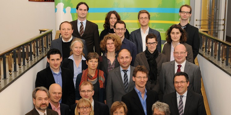 Das Rektorat begrüßte die neuen Professorinnen und Professoren im Senatssaal.<address>&copy; WWU - Peter Grewer</address>