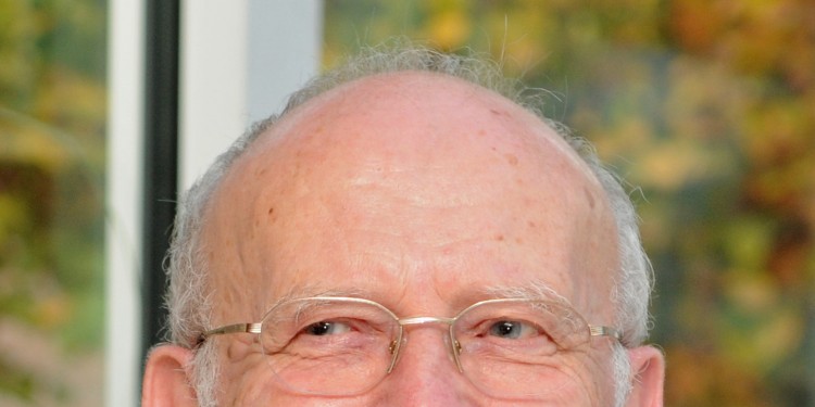 Prof. Dr. Georg Weber<address>&copy; privat</address>