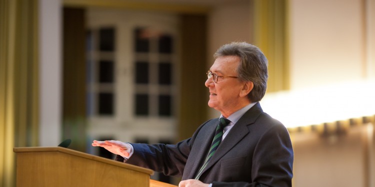 Vor etwa 300 Zuhörern hielt Honorarprofessor Dr. Berthold Tillmann seine Antrittsvorlesung<address>&copy; WWU - Peter Leßmann</address>