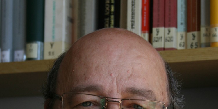 Prof. Dr. Hans Neumann<address>&copy; WWU</address>