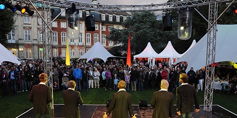 Spendeten einen Teil ihrer Gage für das Sukkulentenhaus im Botanischen Garten: Die 6-Zylinder<address>&copy; WWU - Peter Grewer</address>