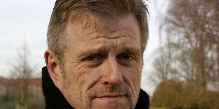 Prof. Dr. Bernd Strauß<address>&copy; WWU</address>