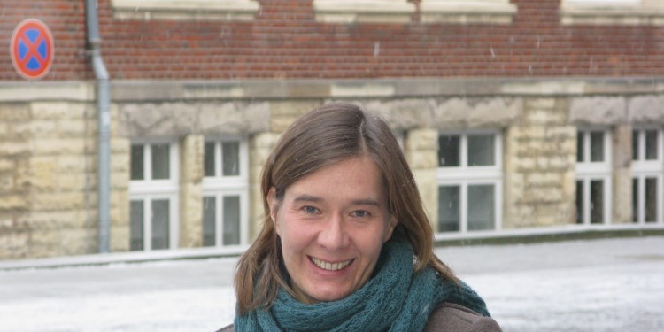 Neues Gesicht an der WWU: Prof. Dr. Sara Fürstenau lehrt und forscht  am Institut für Erziehungswissenschaft mit dem Schwerpunkt interkulturelle Pädagogik.<address>&copy; WWU - Sauer</address>