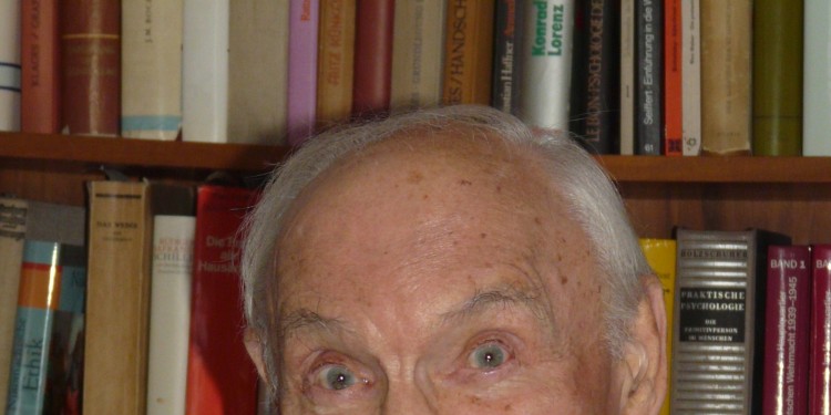 Prof. Dr. Dr. h.c. Helmut Koch<address>&copy; WWU</address>