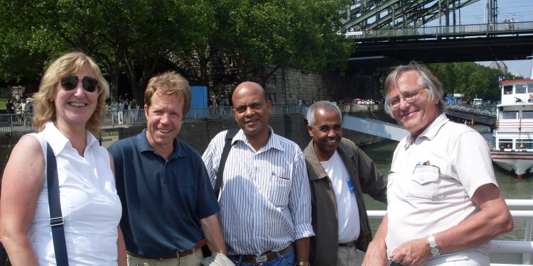 Prof. Dr. Hans-Dieter Barke, Prof. Dr. Brook Lemma, Prof. Dr. Solomon Areaya, Prof. Dr. Günther Harsch und Dr. Hilde Wirbs (v.r.n.l.)<address>&copy; Privat</address>