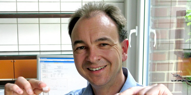 Entwickelt Arzneimittel für bessere Therapien: Prof. Dr. Klaus Langer<address>&copy; upm/Sauer</address>